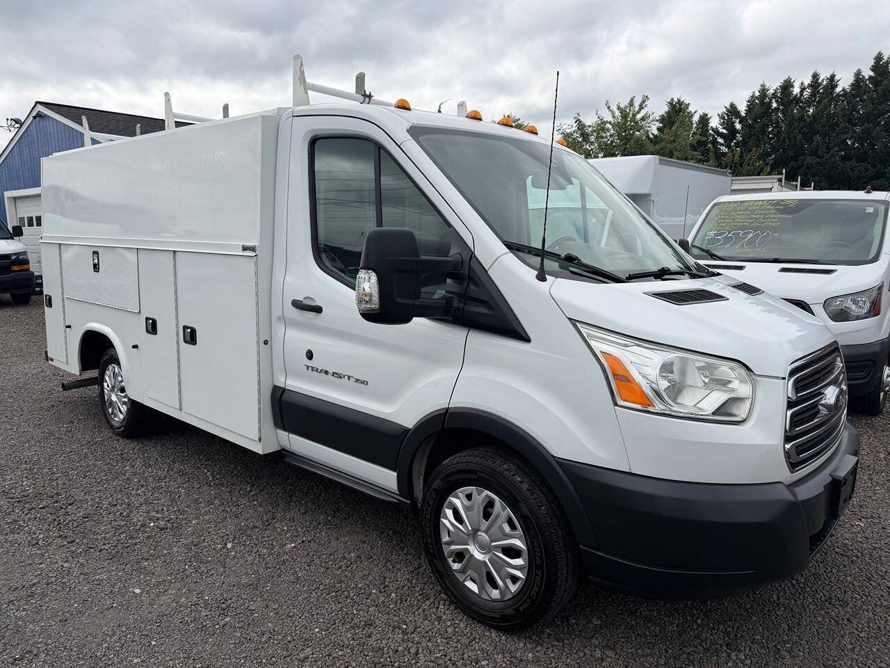 Used 2017 Ford Transit 350 138 w/ Interior Upgrade Package RWD image 4