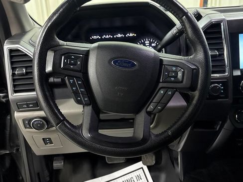 Used 2015 Ford F150 XLT w/ Equipment Group 302A Luxury AWD/4WD image 10