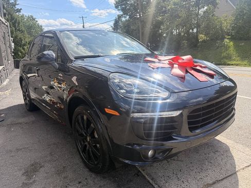 Used 2016 Porsche Cayenne S AWD/4WD image 4