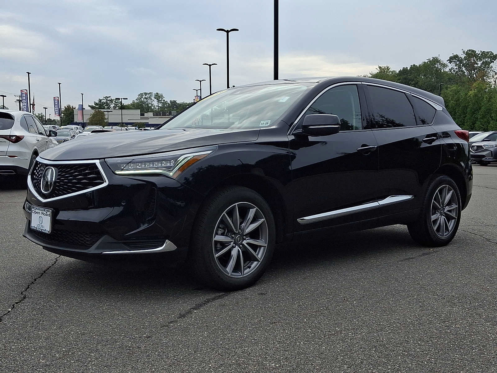 Used 2023 Acura RDX w/ Technology Package AWD/4WD image 3