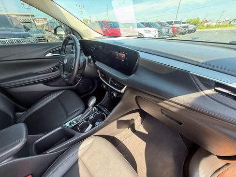 Used 2024 Buick Encore GX Sport Touring w/ Black Roof Package FWD image 24