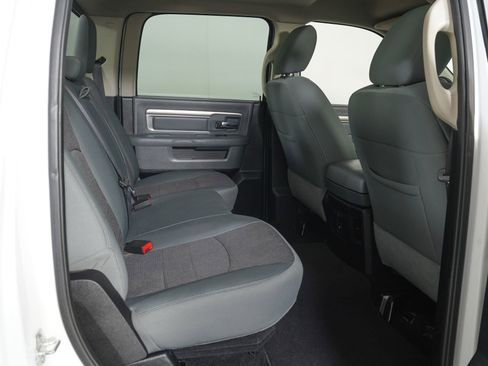 Used 2015 RAM 1500 Lone Star RWD image 10