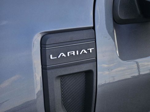Used 2022 Ford Maverick Lariat FWD image 7