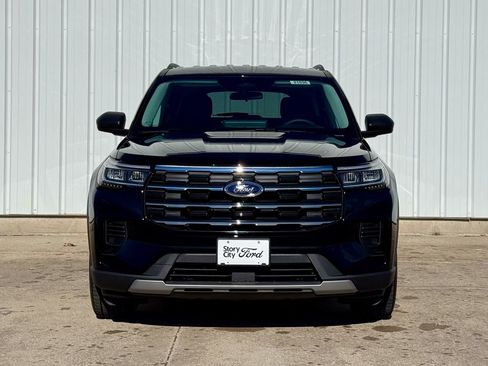 New 2026 Ford Explorer Active image 8