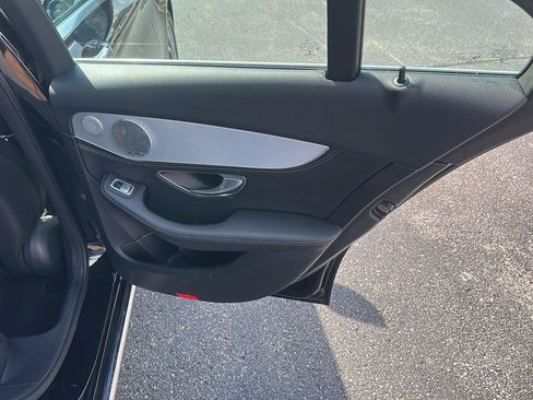 Used 2015 Mercedes-Benz C 300 4MATIC Sedan image 14