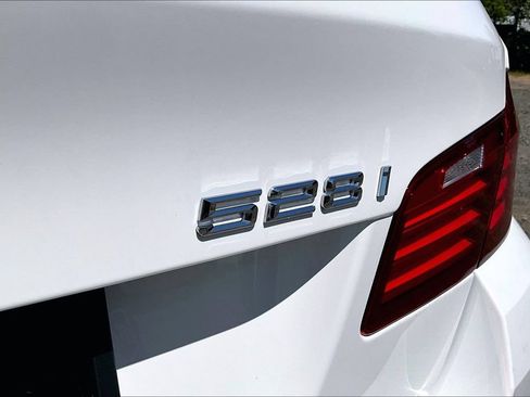 Used 2015 BMW 528i Sedan RWD image 11