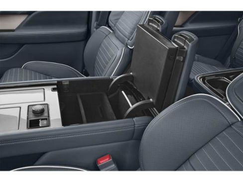 Used 2023 Lincoln Navigator Black Label AWD/4WD image 13