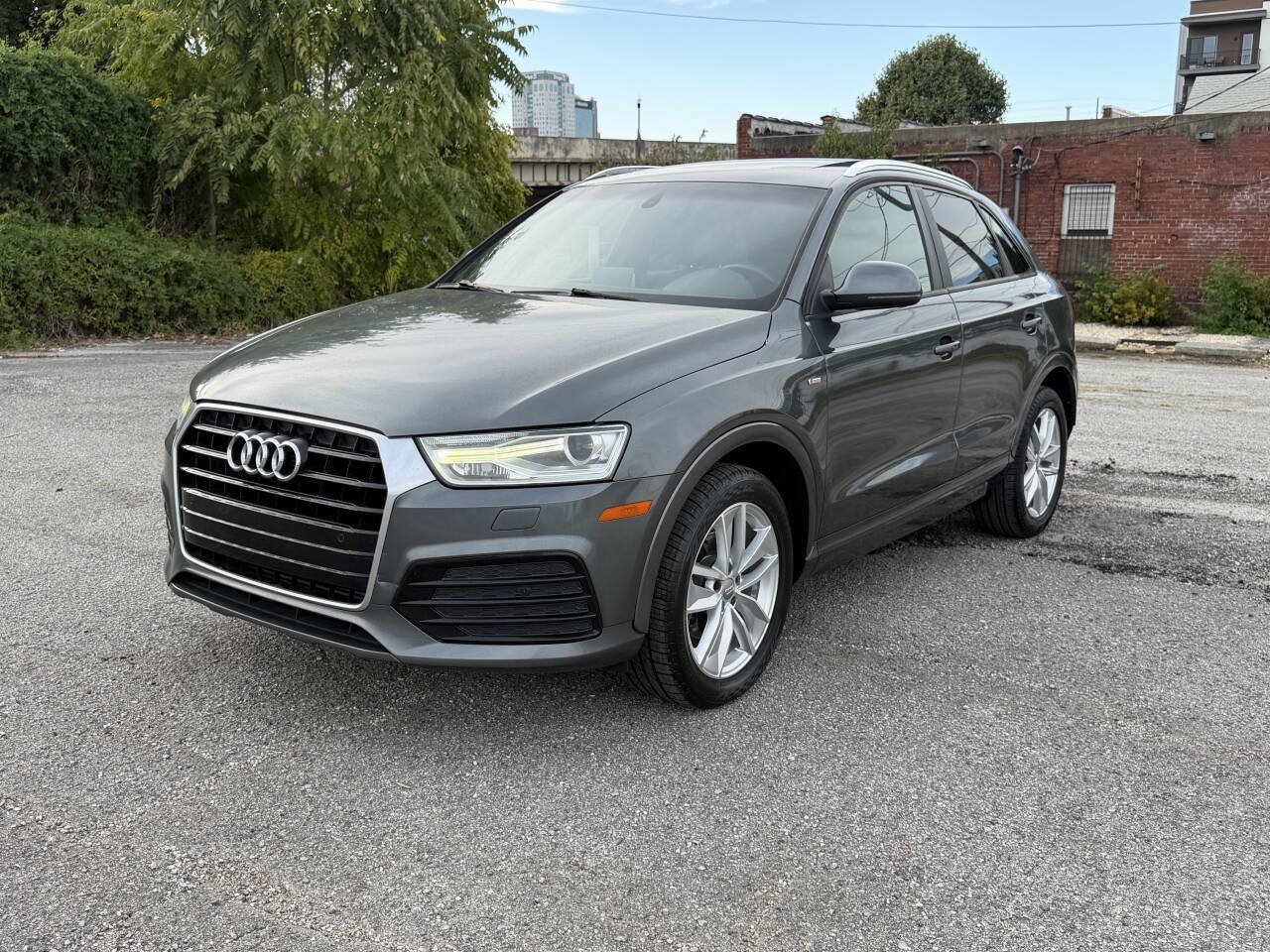 Used 2018 Audi Q3 2.0T Premium w/ Convenience Package FWD image 9