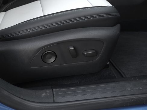 Used 2024 Chevrolet Equinox EV LT w/ Active Safety Package 3 image 50