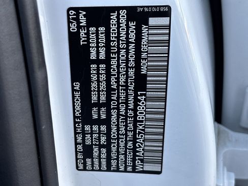 Used 2019 Porsche Macan image 35