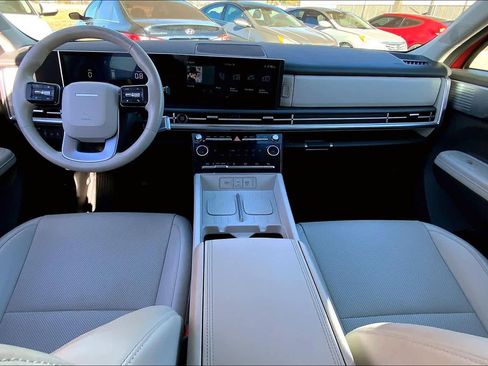 Used 2025 Hyundai Santa Fe SEL image 15