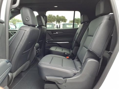 New 2026 Chevrolet Traverse LT w/ Sun and Wheel Package image 12