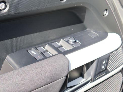 Certified 2023 Land Rover Defender 110 S AWD/4WD image 13