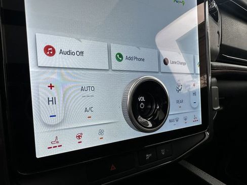 Certified 2023 Ford Expedition Limited image 23