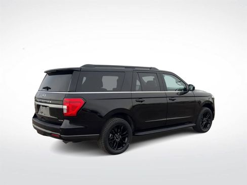 Used 2023 Ford Expedition Max XLT image 9