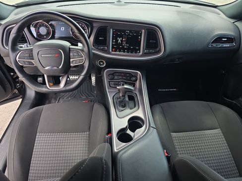 Used 2022 Dodge Challenger R/T Scat Pack RWD image 21