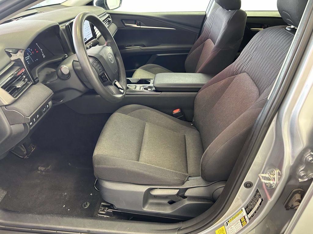 Certified 2025 Toyota Camry LE FWD image 15