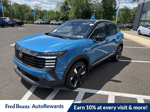 New 2025 Nissan Kicks SR image 3