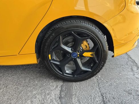 Used 2013 Ford Focus ST FWD image 34