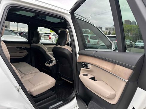 Used 2026 Volvo XC90 B6 Ultra w/ Protection Package AWD/4WD image 13