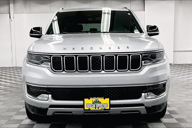 Used 2023 Jeep Wagoneer Series III w/ Preferred Equipment Group AWD/4WD image 4
