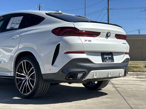 New 2026 BMW X6 xDrive40i w/ Executive Package image 5