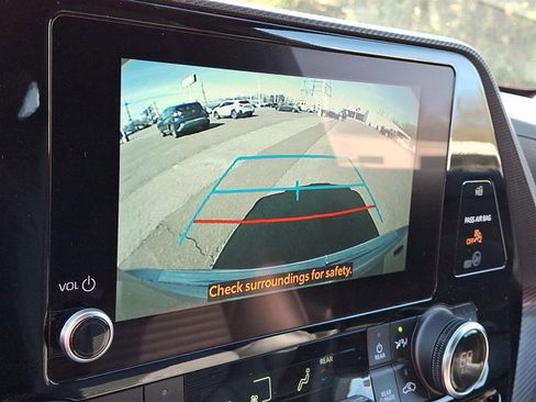 Used 2023 Toyota Highlander XSE image 16