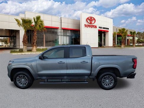 Used 2023 Chevrolet Colorado LT w/ LT Convenience Package II image 7