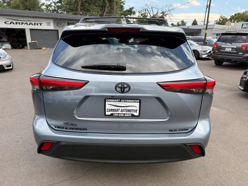 Used 2021 Toyota Highlander XLE AWD/4WD image 8