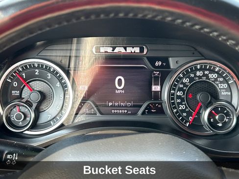 Used 2022 RAM 1500 Big Horn AWD/4WD image 17