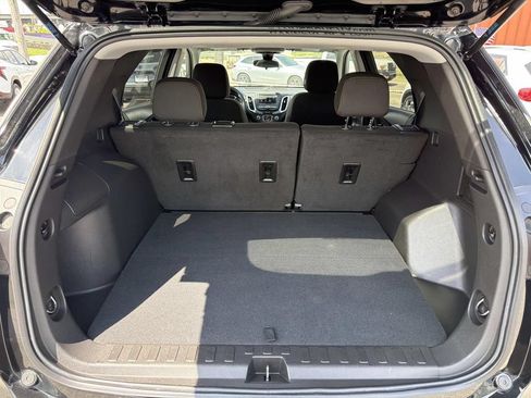 Used 2024 Chevrolet Equinox LT FWD image 9