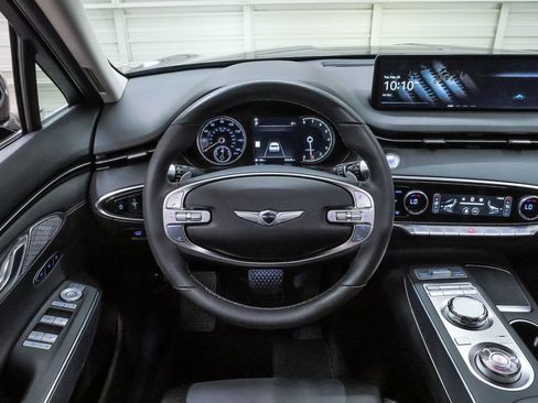 Certified 2023 Genesis GV70 2.5T w/ Select Package AWD/4WD image 20