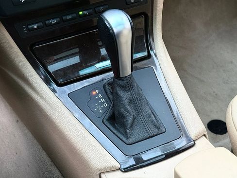 Used 2007 BMW X3 3.0si image 24