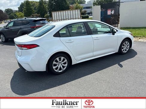 Certified 2025 Toyota Corolla LE FWD image 8