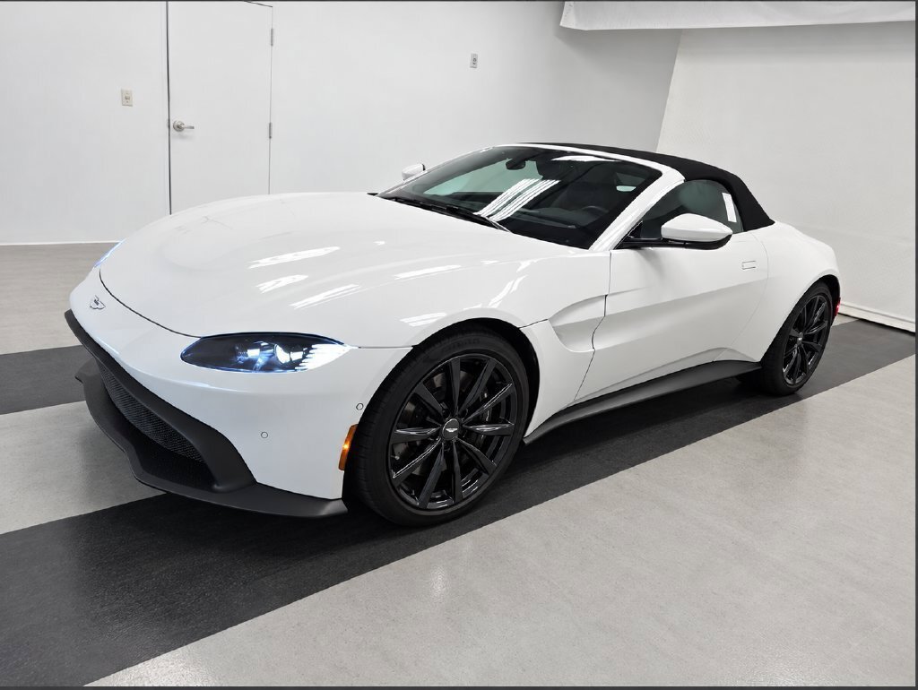 Used 2023 Aston Martin V8 Vantage Roadster RWD image 1