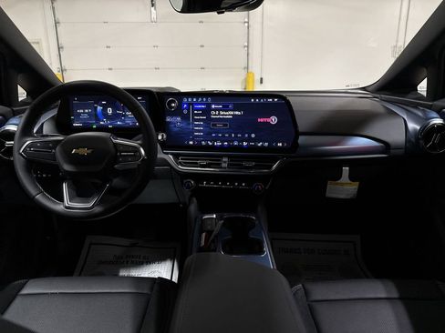 New 2026 Chevrolet Equinox EV LT w/ Convenience Package II image 10