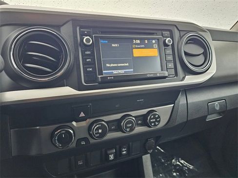 Used 2019 Toyota Tacoma SR5 image 20