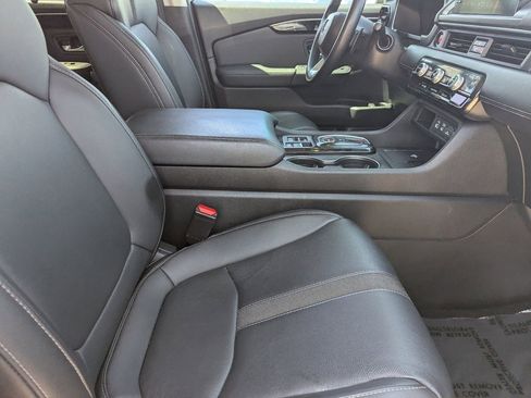 Certified 2025 Honda Pilot EX-L image 9