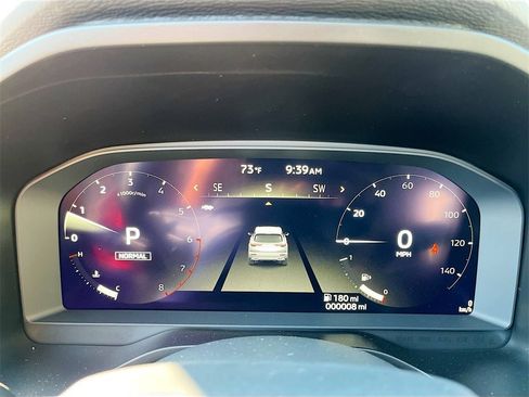 New 2025 Mitsubishi Outlander SE image 12