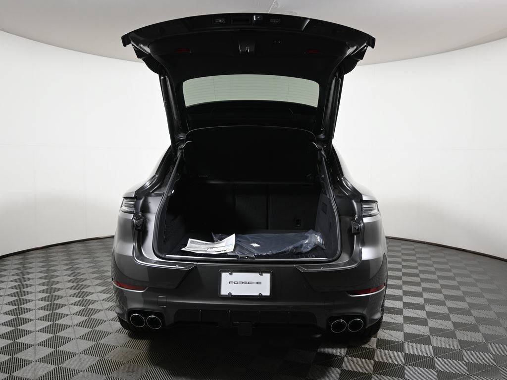 Used 2026 Porsche Cayenne Coupe AWD/4WD image 40
