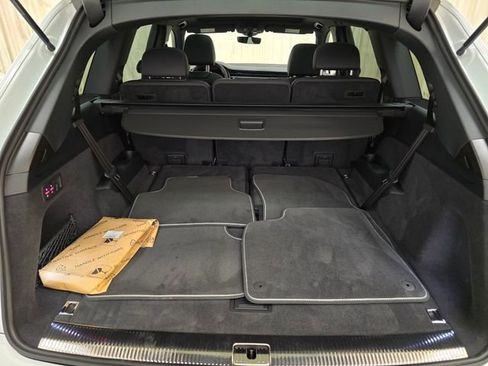 Certified 2025 Audi Q7 3.0T Premium w/ Convenience Package image 37