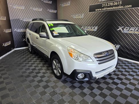 Used 2014 Subaru Outback 2.5i Limited image 7