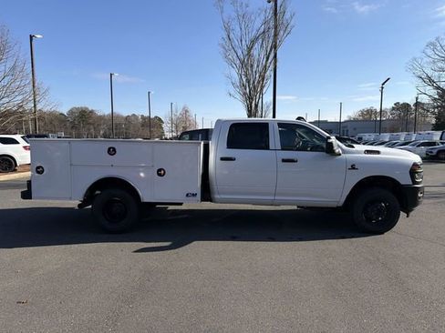 New 2026 RAM 3500 Tradesman AWD/4WD image 12