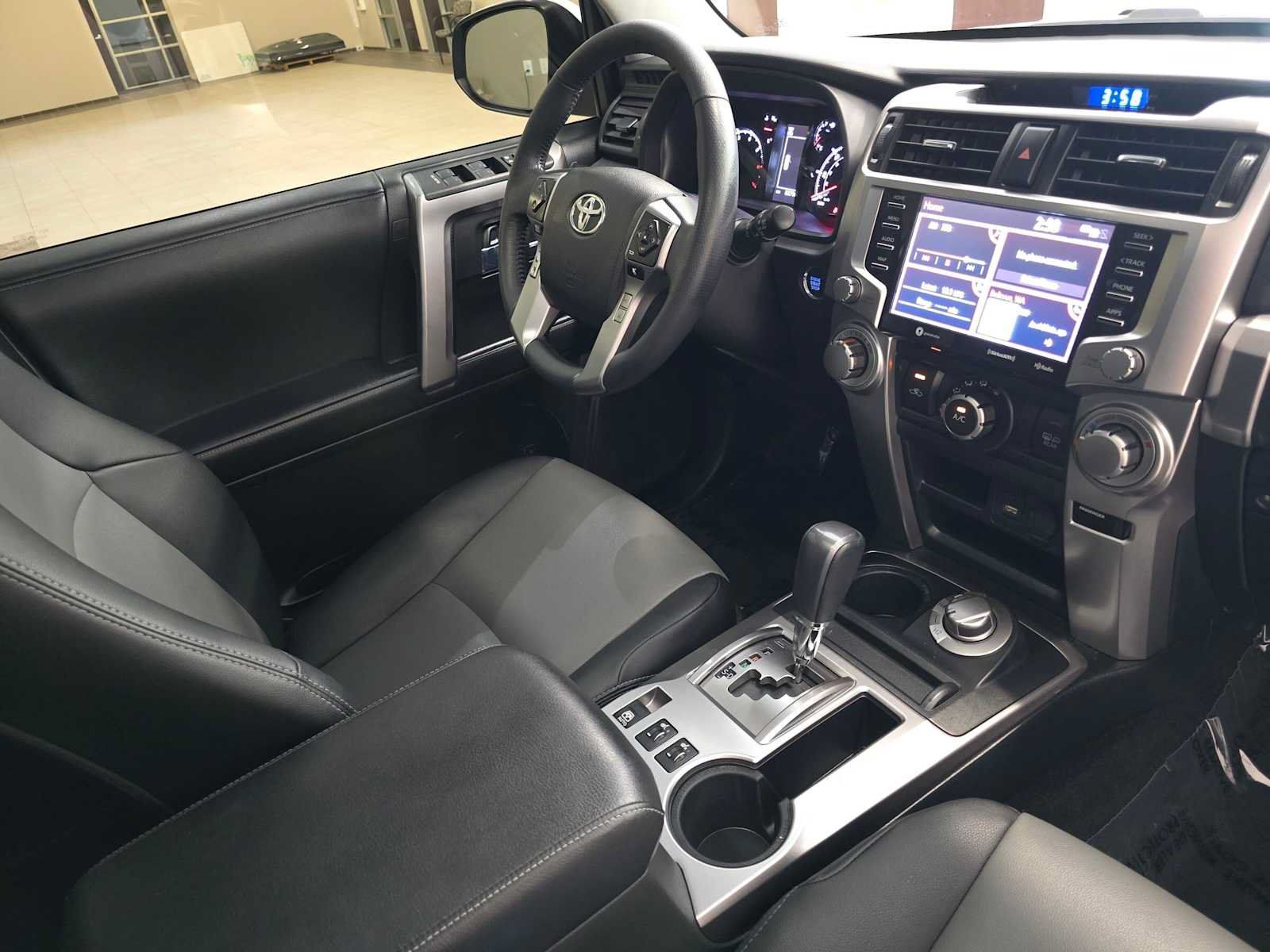 Certified 2021 Toyota 4Runner SR5 Premium w/ Moonroof Package AWD/4WD image 30