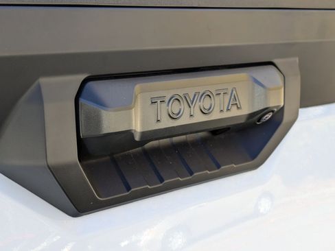 New 2025 Toyota Tundra SR5 image 33