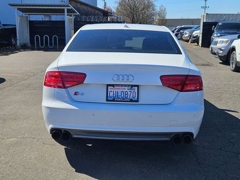 Used 2014 Audi S8 image 6