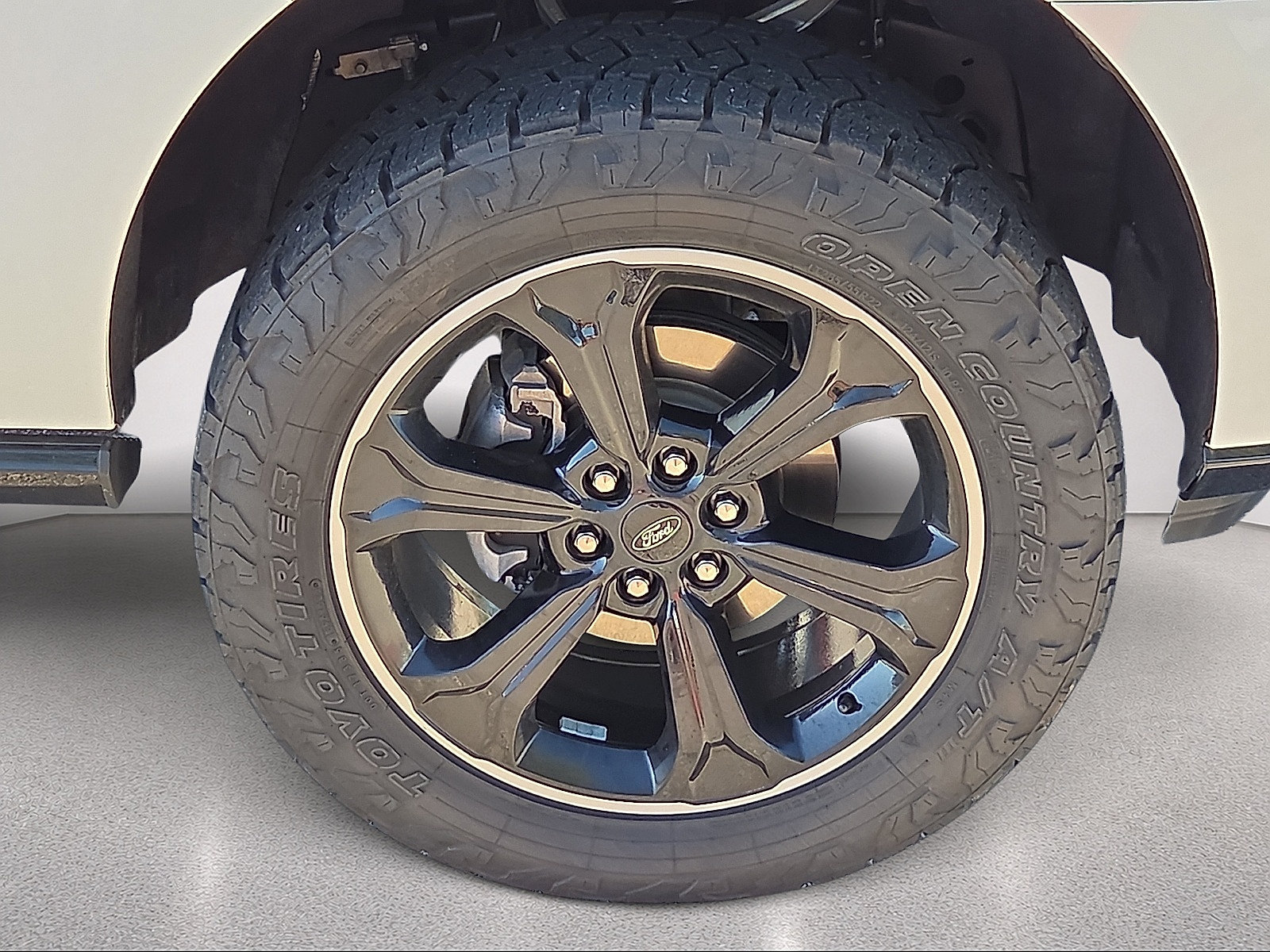 Used 2023 Ford Expedition Limited AWD/4WD image 7