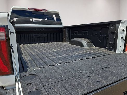 Used 2025 GMC Sierra 2500 Denali Ultimate AWD/4WD image 14