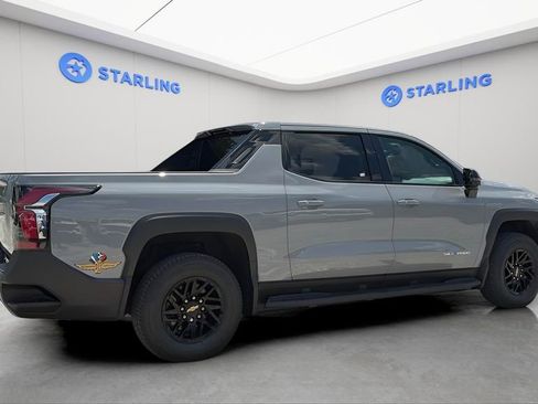 Used 2025 Chevrolet Silverado EV LT AWD/4WD image 10