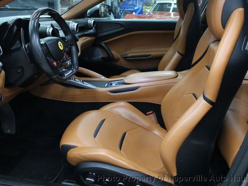Used 2017 Ferrari GTC4Lusso AWD/4WD image 16